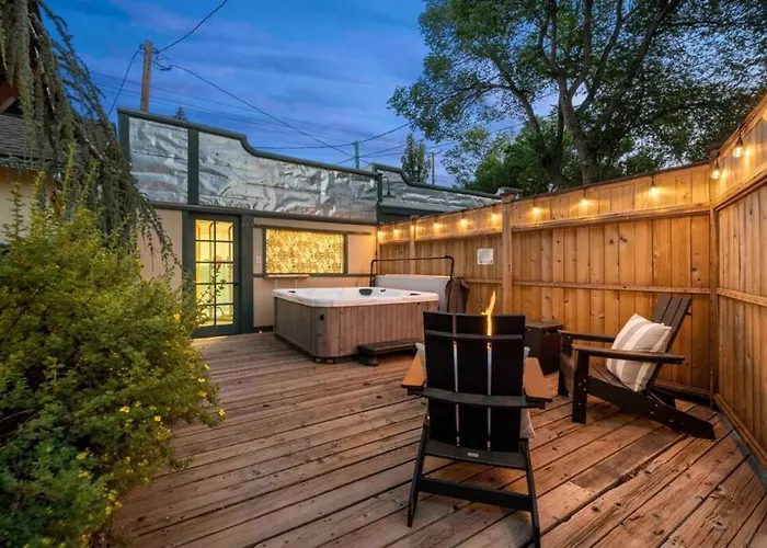 Ferienhaus Desert Modern Downtown Unit With Hot Tub