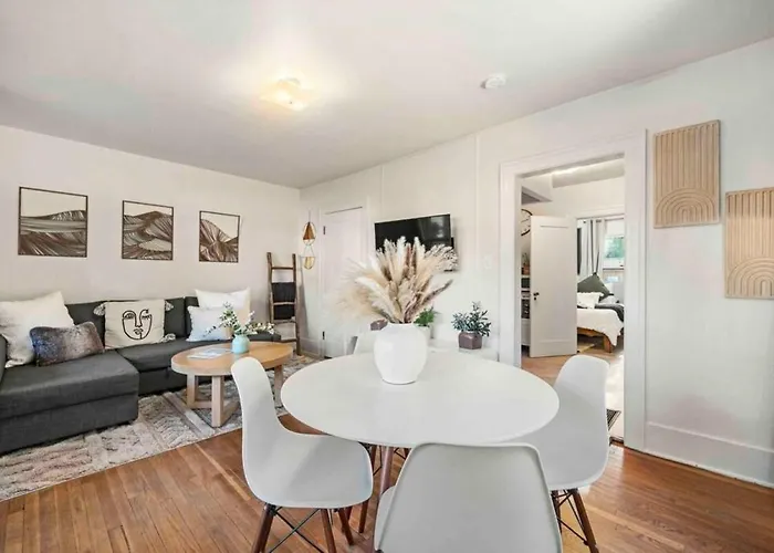 Ferienhaus Desert Modern Downtown Unit With Hot Tub *