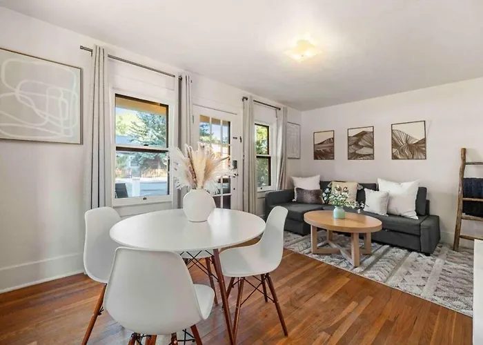 Desert Modern Downtown Unit With Hot Tub Ferienhaus Flagstaff